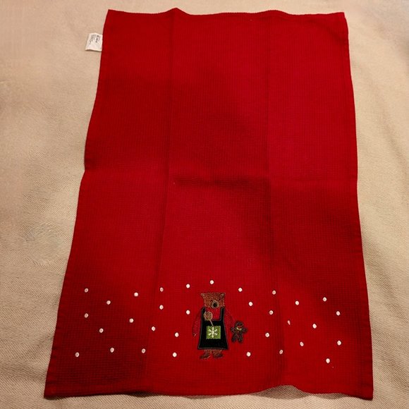 NWT Crate & Barrel Holiday Bear Towels SET of 2 (Gingerbread design) - Picture 3 of 12